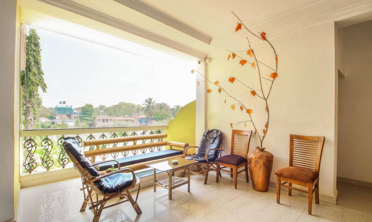 Treebo Trend Skylight Royal Stay Candolim Esterno foto