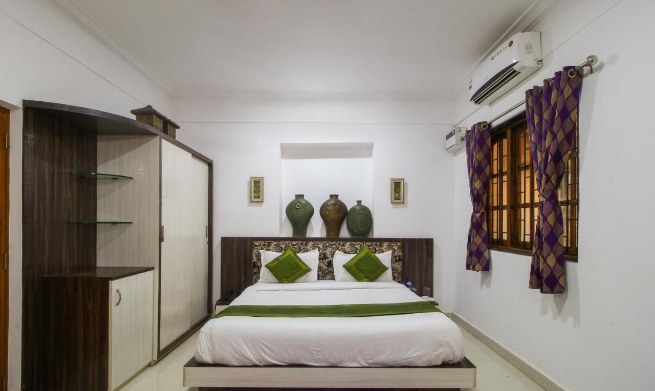 Treebo Trend Skylight Royal Stay Candolim Esterno foto